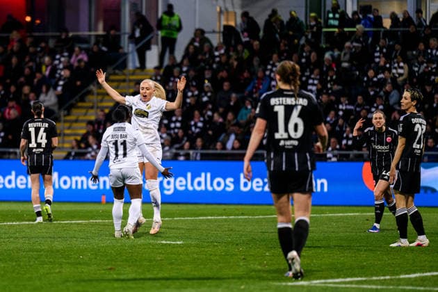 260325 Monica Jusu Bah and Alva Selerud of Häcken celebrates 0-1 during the UEFA Women s Europa Cup semifinal between Eintracht Frankfurt and Häcken on March 25, 2026 in Frankfurt. Photo: Mathias Bergeld BILDBYRAN kod MB MB1357 fotboll football soccer fotball europa cup eintracht frankfurt häcken uefa womens europa cup dam bbeng semifinal jubel Copyright: MATHIASxBERGELD BB260325MB031