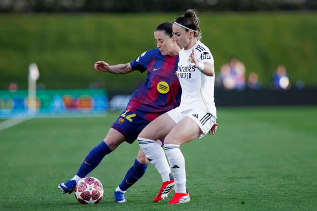 UEFA Women s Champions League - Real Madrid vs Barcelona MADRID, SPAIN -March 25:Ona Batlle of Barcelona and Athenea del Castillo of Real Madrid fight for the ball during the UEFA Women s Champions League quarterfinals First leg match between Real Madrid and Barcelona at Alfredo Di Stefano stadium in Madrid.(Photo by Guillermo Martinez f22photo) Madrid Alfredo Di Stefano Stadium Spain Copyright: xGuillermoxMartinezx