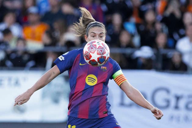 UEFA Women s Champions League - Real Madrid vs Barcelona MADRID, SPAIN -March 25:Alexia Putellas of Barcelona controls the ball during the UEFA Women s Champions League quarterfinals First leg match between Real Madrid and Barcelona at Alfredo Di Stefano stadium in Madrid.(Photo by Guillermo Martinez f22photo) Madrid Alfredo Di Stefano Stadium Spain Copyright: xGuillermoxMartinezx