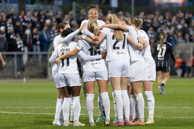 UEFA Womens Europa Cup: Eintracht Frankfurt - BK Häcken, 25.03.2026 Alva Selerud (BK Häcken 15) erzielte das tor den treffer, the sore, the goal, zum 0:1 & Monica Bah (BK Häcken 11) feiert mit ihr & Thelma Palmadottir (BK Häcken 27) & Felicia Schröder (BK Häcken 9), Eintracht Frankfurt - BK Häcken, Frankfurt, Stadion am Brentanobad, 25.3.2026 Copyright: xBEAUTIFULxSPORTS Gawlikx