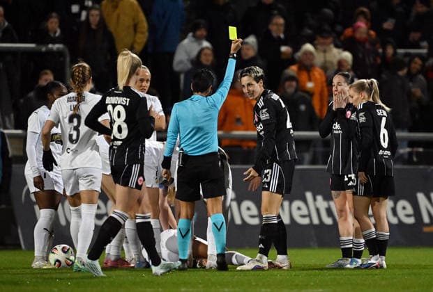 RECORD DATE NOT STATED 25.03.2026, xjhx, Fussball UEFA Women s Europa Cup, Eintracht Frankfurt - BK Häcken v.l. Sara Doorsoun (Eintracht Frankfurt Frauen) Gelbe Karte fuer, receive a yellow card (DFL DFB REGULATIONS PROHIBIT ANY USE OF PHOTOGRAPHS as IMAGE SEQUENCES and or QUASI-VIDEO) Frankfurt am Main