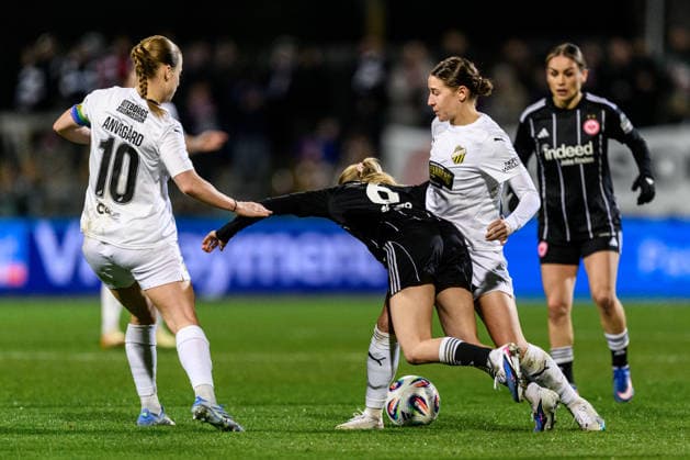 260325 Anna Anvegard and Tabby Tindell of Häcken and Elisa Senb of Eintracht Frankfurt during the UEFA Women s Europa Cup semifinal between Eintracht Frankfurt and Häcken on March 25, 2026 in Frankfurt. Photo: Mathias Bergeld BILDBYRAN kod MB MB1357 fotboll football soccer fotball europa cup eintracht frankfurt häcken uefa womens europa cup dam bbeng semifinal Copyright: MATHIASxBERGELD BB260325MB042