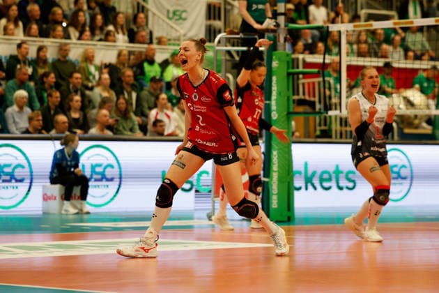 Volleyball I Frauen I Saison 2025-2026 I Bundesliga I Playoff-Viertelfinale 2 I USC Münster - Dresdner SC I 25.03.2026 Jette Kuipers (8, Dresdner SC) Jubelt nach einem Punkt Münster Sporthalle Berg Fidel Nordrhein-Westfalen Deutschland Copyright: xLobeca CedricxSiefkerx