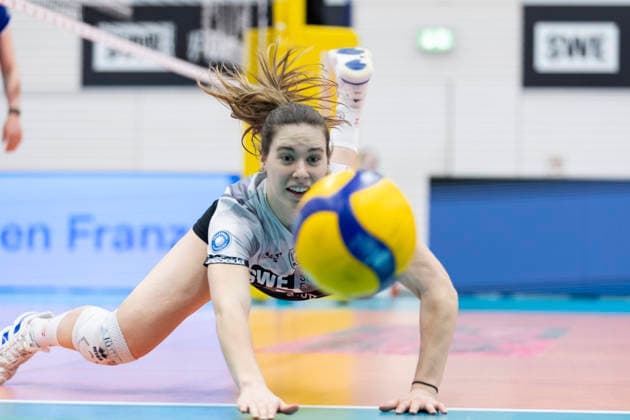 1. Volleyball Bundesliga Frauen Playoffs Viertelfinale: Schwarz-Weiss Erfurt vs. Allianz MTV Stuttgart; Erfurt; 25.03.2026 Emilie Respaut ( 5; Schwarz-Weiss Erfurt) 1. Volleyball Bundesliga Frauen Playoffs Viertelfinale: Schwarz-Weiss Erfurt vs. Allianz MTV Stuttgart; Riethsporthalle Erfurt; 25.03.2026 Copyright: xBEAUTIFULxSPORTS Duehringx