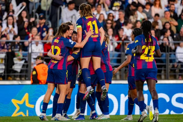 Real Madrid CF v FC Barcelona, Barca - UEFA Women s Champions League 2025 26 Quarter-finals First Leg Players of FC Barcelona (from L to R) Patri Guijarro, Alexia Putellas, Aicha Camara celebrates a goal during the UEFA Women s Champions League 2025 26 Quarter-finals First Leg match between Real Madrid CF and FC Barcelona at Estadio Alfredo Di Stefano on March 25, 2026 in Madrid, Spain. Valdebebas Estadio Alfredo Di Stefano Madrid Spain Copyright: xAlbertoxGardinx AGardin_20260325_W_Champ_Rea_Mad_Bar_0757