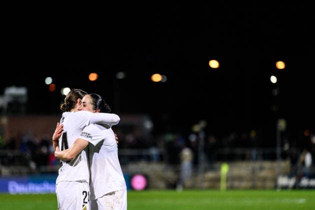 260325 Tabby Tindell and Nesrin Akgun of Häcken celebrate after the UEFA Women s Europa Cup semifinal between Eintracht Frankfurt and Häcken on March 25, 2026 in Frankfurt. Photo: Mathias Bergeld BILDBYRAN kod MB MB1357 fotboll football soccer fotball europa cup eintracht frankfurt häcken uefa womens europa cup dam bbeng semifinal jubel Copyright: MATHIASxBERGELD BB260325MB056
