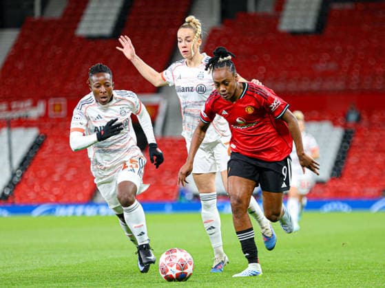 MANCHESTER, ENGLAND - March 25: Melvine Malard of Manchester United, ManU on the ball during the UEFA Womens Champions League match between Manchester United and Bayern Munich at Old Trafford in Manchester, England Copyright: xNataliexMincher SPPx Sportspressphoto_SPR117995