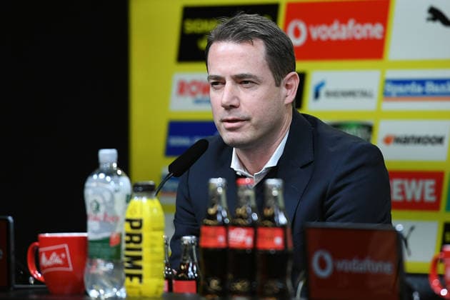 Fußball 1. Bundesliga Vorstellung von Nils-Ole Book bei Borussia Dortmund am 25.03.2026 im Signal Iduna Park in Dortmund Lars Ricken ( Geschäftsführer Dortmund )