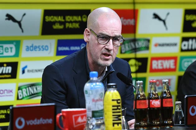 Fußball 1. Bundesliga Vorstellung von Nils-Ole Book bei Borussia Dortmund am 25.03.2026 im Signal Iduna Park in Dortmund Carsten Kramer ( Sprecher der Geschäftsführung Dortmund )