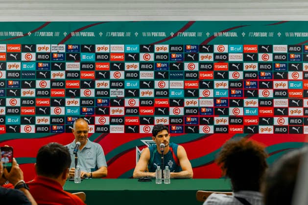 PORTUGAL national team, Nationalteam press conference, PK, Pressekonferenz PORTUGAL NATIONAL TEAM PRESS CONFERENCE 25032026 CANCUN, QUINTANA ROO. Photo of spanish Roberto Martinez, coach of the Portugal National Soccer team and Goncalo Guedes, during a press conference at Cancun, Quintana Roo, Mexico prior to their friendly game against Mexico in the reopening of the Estadio Azteca of Mexico City. Foto del espanol Roberto Martinez, entrenador de la Seleccion Nacional de Portugal y Goncalo Guedes, durante conferencia de prensa en Cancun, Quintana Roo, Mexico previa a la reinauguracion del Estadio Azteca de la Ciudad de Mexico. PHOTO BY IMAGENSHOP CANCUN QUINTANA ROO MEXICO Copyright: xMIKIOxWATANABEx