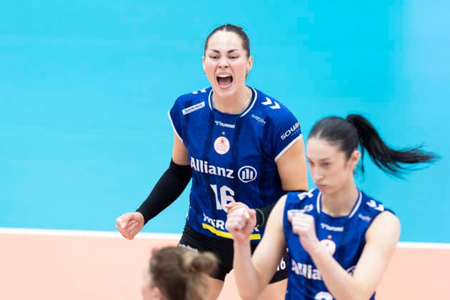 1. Volleyball Bundesliga Frauen Playoffs Viertelfinale: Schwarz-Weiss Erfurt vs. Allianz MTV Stuttgart; Erfurt; 25.03.2026 Mikala Mogensen ( 16; Allianz MTV Stuttgart) 1. Volleyball Bundesliga Frauen Playoffs Viertelfinale: Schwarz-Weiss Erfurt vs. Allianz MTV Stuttgart; Riethsporthalle Erfurt; 25.03.2026 Copyright: xBEAUTIFULxSPORTS Duehringx