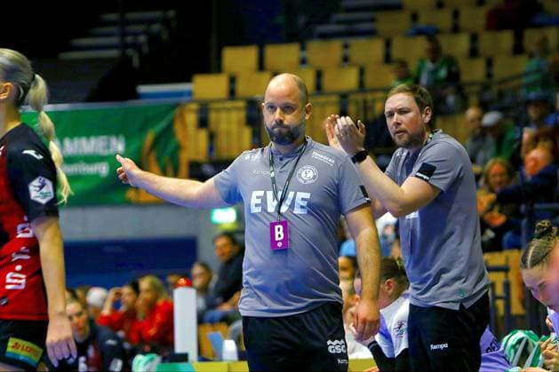 Trainer Nils Bötel (Oldenburg) Handball Frauen 1.Bundesliga 2025 26 BSV Sachsen Zwickau - VfL Oldenburg 25:25 am 25.3.2026 in der Sparkassen-Arena Zwickau BSV Sachsen Zwickau - VfL Oldenburg