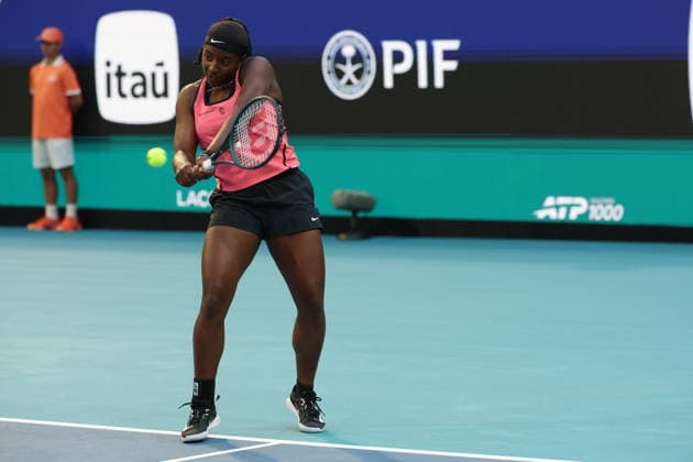 March 25, 2026, Miami Gardens, Florida, United States Of America: MIAMI GARDENS, FL - MARCH 25: Aryna Sabalenka of Belarus defeats Hailey Baptiste of the United States in the women s quarter-final singles match at the Miami Open on March 25, 2026, at Hard Rock Stadium in Miami Gardens, Florida...People: Hailey Baptiste 2026 Miami Open - Day 9  - ZUMAs214 20260325_ada_s214_036 Copyright: xSMGx