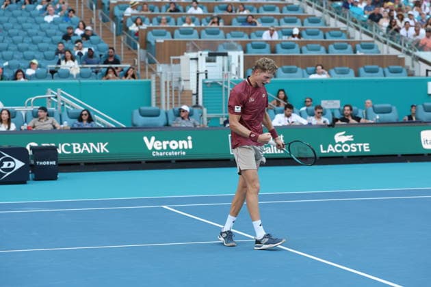 March 25, 2026, Miami Gardens, Florida, United States Of America: MIAMI GARDENS, FL - MARCH 25: Jiri Lehecka (CZE) defeats Martin Landaluce (ESP) in the men s quarter-final singles match at the Miami Open on March 25, 2026, at Hard Rock Stadium in Miami Gardens, Florida,...People: Martin Landaluce Miami Gardens United States Of America - ZUMAs214 20260325_ada_s214_132 Copyright: xSMGx