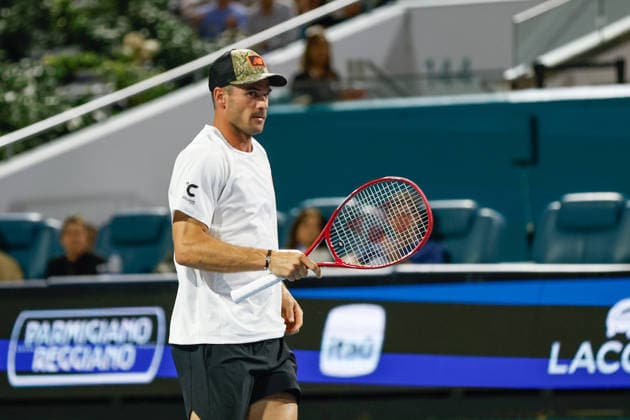MIAMI GARDENS, FL - MARCH 25: Tommy Paul (USA) in action during a men™s quarter-final singles match against Arthur Fils (FRA) at the Miami Open on March 25, 2026, at Hard Rock Stadium in Miami Gardens, Florida,(Photo by Chris Arjoon Icon Sportswire) TENNIS: MAR 25 Miami Open EDITORIAL USE ONLY Icon2603250010196