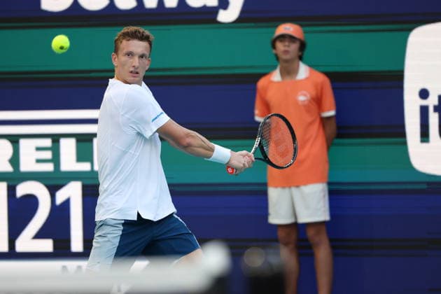 March 25, 2026, Miami Gardens, Florida, United States Of America: MIAMI GARDENS, FL - MARCH 25: Jiri Lehecka (CZE) defeats Martin Landaluce (ESP) in the men s quarter-final singles match at the Miami Open on March 25, 2026, at Hard Rock Stadium in Miami Gardens, Florida,...People: Jiri Lehecka 2026 Miami Open - Day 9  - ZUMAs214 20260325_ada_s214_165 Copyright: xSMGx