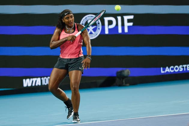 MIAMI GARDENS, FL - MARCH 25: Hailey Baptiste (USA) in action during a women™s quarter-final singles match against Aryna Sabalenka at the Miami Open on March 25, 2026, at Hard Rock Stadium in Miami Gardens, Florida,(Photo by Chris Arjoon Icon Sportswire) TENNIS: MAR 25 Miami Open EDITORIAL USE ONLY Icon2603250010144