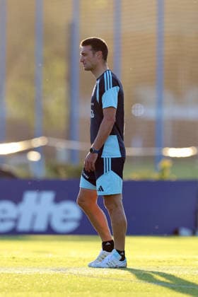 Argentina™s head coach Lionel Scaloni looks on during a training session in Ezeiza, Buenos Aires Province, on March 25, 2026, ahead of the FIFA World Cup, WM, Weltmeisterschaft, Fussball 2026 friendlys football matches against Mauritania and Zambia. EZEIZA ARGENTINA Copyright: xALEJANDROxPAGNIx