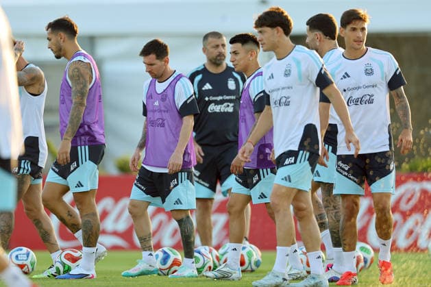 Argentina™s national team, Nationalteam players take part in a training session in Ezeiza, Buenos Aires Province, on March 25, 2026, ahead of the FIFA World Cup, WM, Weltmeisterschaft, Fussball 2026 friendlys football matches against Mauritania and Zambia. EZEIZA ARGENTINA Copyright: xALEJANDROxPAGNIx
