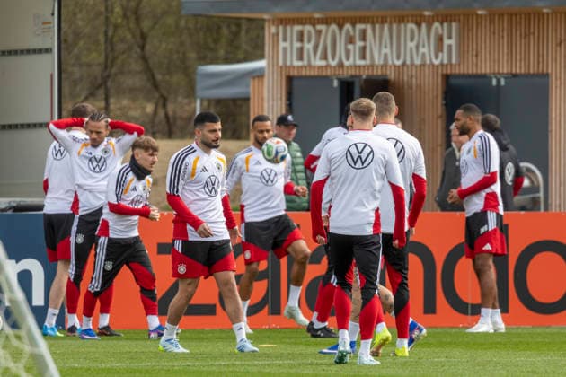 Reportage 26.03.2026 Abschlusstraining der Deutschen Männer Nationalmannschaft in Herzogenaurach vor dem Spiel gegen die Schweiz Gutes Wetter fürs Training in Herzogenaurach Herzogenaurach Bayern Deutschland