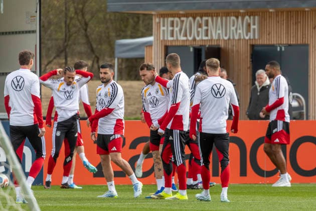 Reportage 26.03.2026 Abschlusstraining der Deutschen Männer Nationalmannschaft in Herzogenaurach vor dem Spiel gegen die Schweiz Gutes Wetter fürs Training in Herzogenaurach Herzogenaurach Bayern Deutschland