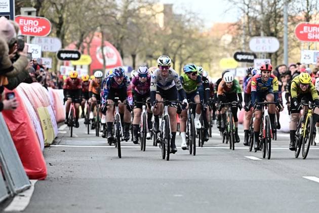 British Carys Lloyd of Movistar Team and pictured crossing the finish line of the Ronde van Brugge women s elite one-day cycling race, 143,7 km from and to Brugge on Thursday 26 March 2026. MAARTENxSTRAETEMANS  x168977102x