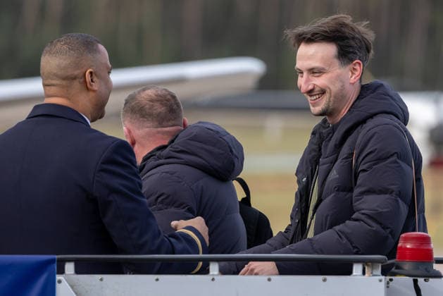 Abreise der DFB Herren Fußball Nationalmannschaft zum Länderspiel in Basel, Nürnberg, 26.03.2026 Spieler und Betreuer der DFB Herren Fußball Nationalmannschaft am Flughafen Nürnberg vor dem Abflug nach Basel. Die Mannschaft reist nach dem Trainingslager bei Adidas in Herzogenaurach mit einem Lufthansa Charterflug zum WM-Vorbereitungsländerspiel gegen die Schweiz. Nürnberg Bayern Deutschland