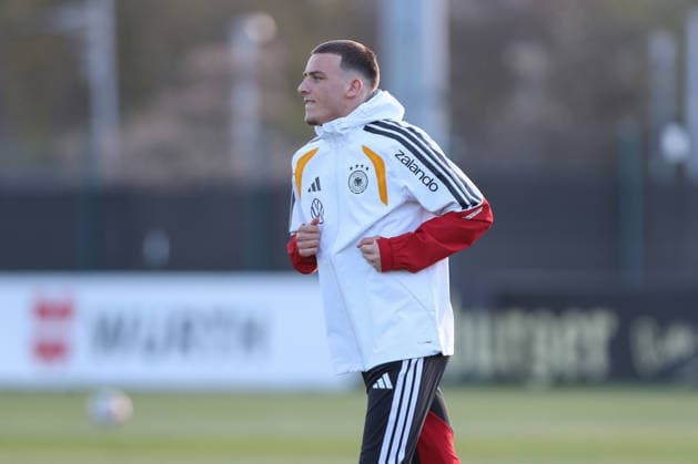 26.03.2026, xtgx, Fussball, U21, U 21 Nationalmannschaft, Pressekonferenz emspor, v.l. (DFL DFB REGULATIONS PROHIBIT ANY USE OF PHOTOGRAPHS as IMAGE SEQUENCES and or QUASI-VIDEO) Wolfsburg
