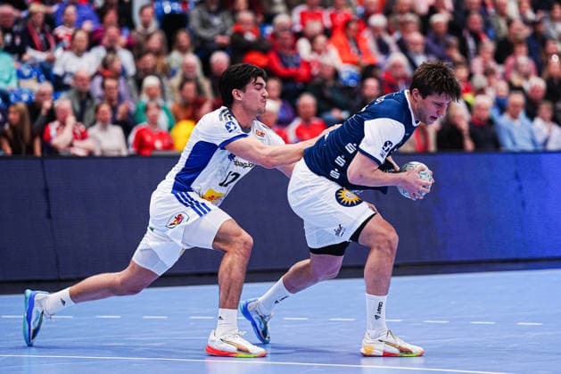 Kaj Geenen (Handball Verein Hamburg, 17), Lars Mitchell Koojl (Bergischer HC, 15) GER, Handball Sport Verein Hamburg vs. Bergischer HC, Handball, 1. Bundesliga, Spieltag 26, Saison 2025 2026, 26.03.2026 GER, Handball Sport Verein Hamburg vs. Bergischer HC, Handball, 1. Bundesliga, Spieltag 26, Saison 2025 2026, 26.03.2026 Hamburg Copyright: xEibner-Pressefoto MarcelxvonxFehrnx EP_MFN