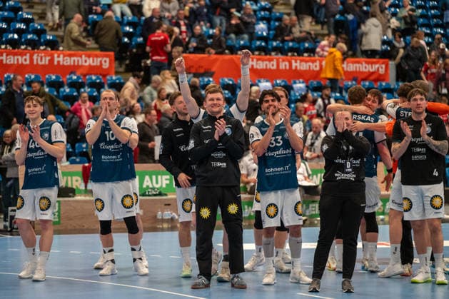 26.03.2026, xdobgx, Handball Daikin HBL, Handball Verein Hamburg - Bergischer HC v.l. Bergischer HC, Jubel ueber den Sieg, Jubel nach Spielende