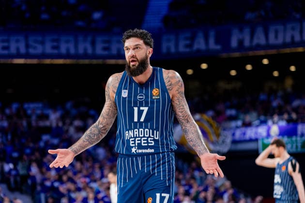 ESP: Real Madrid v Anadolu Efes Istanbul. Euroleague. Vincent Poirier of Anadalu Efes during the Euroleague match, between Real Madrid and Anadolu Efes Istanbul played at Movistar Arena Stadium on March 26, 2026 in Madrid Spain Madrid Spain Basketball Copyright: xAlbaxPachecox xAgenciaxLOFx