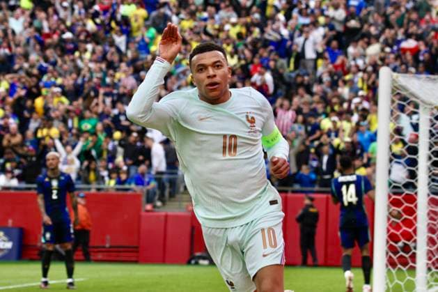 RECORD DATE NOT STATED Brazil vs France International Friendly, Länderspiel, Nationalmannschaft (SPO) Brazil vs France International Friendly. March 26, 2026, Boston, Massachusetts, USA: Kylian mbappe 10 of France scored and celebrates his goal with teammates during the International friendly soccer between Brazil and France at Gillette Stadium ahead of FIFA 2026 World Cup. Credit: Niyi Fote Thenews2 (Foto: Niyi Fote Thenews2 imago images) SPO  Copyright: xNiyixFotex