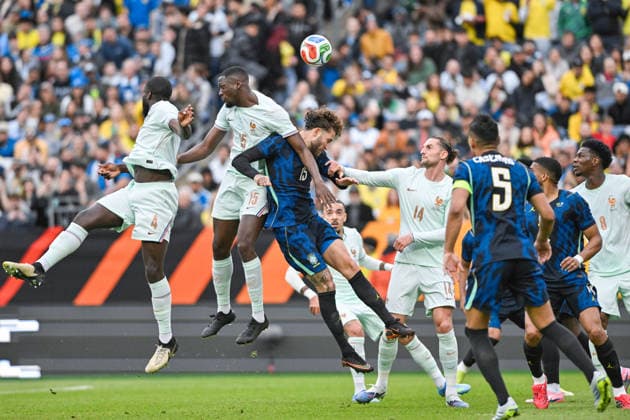 BOSTON, UNITED STATES OF AMERICA - MARCH 26: Ibrahima Konate of France and Leo Pereira of Brazil during an international football friendly between Brazil v France at Gillette Stadium, Boston, USA. (Photo by Andre Ricardo Sports Press Photo) Copyright: xAndrexRicardo SportsxPressxPhotox Sportspressphoto_SPR118554