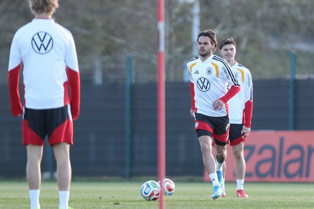 26.03.2026, xtgx, Fussball, U21, U 21 Nationalmannschaft, Abschlusstraining emspor, v.l. Max Finkgräfe (Deutschland) (DFL DFB REGULATIONS PROHIBIT ANY USE OF PHOTOGRAPHS as IMAGE SEQUENCES and or QUASI-VIDEO) Wolfsburg