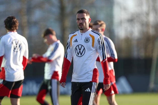 26.03.2026, xtgx, Fussball, U21, U 21 Nationalmannschaft, Abschlusstraining emspor, v.l. Arijon Ibrahimovic (Deutschland) (DFL DFB REGULATIONS PROHIBIT ANY USE OF PHOTOGRAPHS as IMAGE SEQUENCES and or QUASI-VIDEO) Wolfsburg