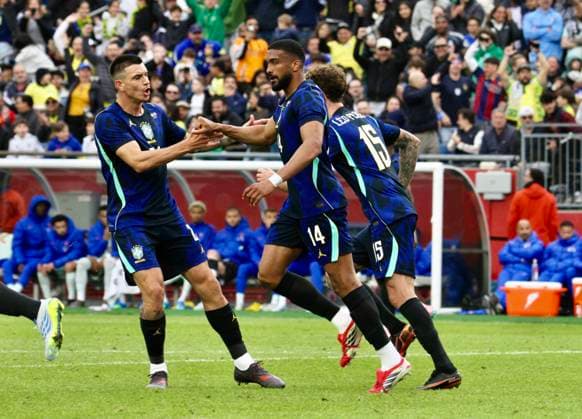 RECORD DATE NOT STATED Brazil vs France International Friendly, Länderspiel, Nationalmannschaft (SPO) Brazil vs France International Friendly. March 26, 2026, Boston, Massachusetts, USA: Bremen 14 of brazil scored and celebrates with teammates during the International friendly soccer between Brazil and France at Gillette Stadium ahead of FIFA 2026 World Cup. Credit: Niyi Fote Thenews2 (Foto: Niyi Fote Thenews2 imago images) SPO  Copyright: xNiyixFotex
