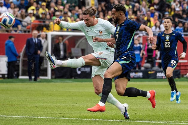 Brazil v France - International Friendly, Länderspiel, Nationalmannschaft FOXBOROUGH, UNITED STATES - MARCH 26: Brazil’s Matheus Cunha (7) competes against France’s Adrien Rabiot (14) during an international pre-World Cup friendly match between Brazil and France as part of the Road to 26 game series at Gillette Stadium in Foxborough, United States, on March 26, 2026. Joseph Prezioso Anadolu Foxborough United States. Editorial use only. Please get in touch for any other usage.  Copyright: x2026xAnadoluxJosephxPreziosox