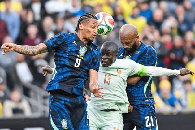 BOSTON, UNITED STATES OF AMERICA - MARCH 26: Joao Pedro of Brazil (L), N Golo Kante of France (C) and Igor Thiago of Brazil (R) during an international football friendly between Brazil v France at Gillette Stadium, Boston, USA. (Photo by Andre Ricardo Sports Press Photo) Copyright: xAndrexRicardo SportsxPressxPhotox Sportspressphoto_SPR118862