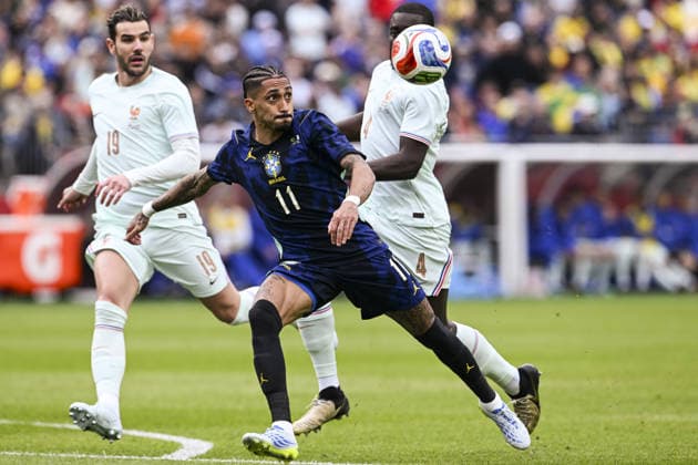 BOSTON, UNITED STATES - MARCH 27: Raphinha of Brazil in action during an international football friendly between Brazil v France at Gillette Stadium, Boston, USA. (Photo by Richard Callis Sports Press Photo) Copyright: xRichardxCallis SportsxPressxPhotox Sportspressphoto_SPR118901
