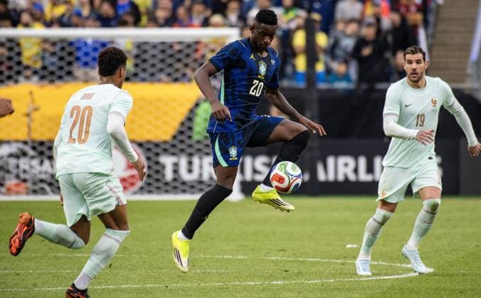 Brazil v France - International Friendly, Länderspiel, Nationalmannschaft FOXBOROUGH, UNITED STATES - MARCH 26: Brazil’s Luiz Henrique (20) controls the ball in the air during an international pre-World Cup friendly match between Brazil and France as part of the Road to 26 game series at Gillette Stadium in Foxborough, United States, on March 26, 2026. Joseph Prezioso Anadolu Foxborough United States. Editorial use only. Please get in touch for any other usage.  Copyright: x2026xAnadoluxJosephxPreziosox