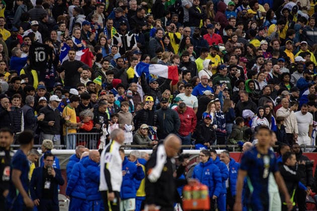 Brazil v France - International Friendly, Länderspiel, Nationalmannschaft FOXBOROUGH, UNITED STATES - MARCH 26: Fans wave a French flag during an international pre-World Cup friendly match between Brazil and France as part of the Road to 26 game series at Gillette Stadium in Foxborough, United States, on March 26, 2026. Joseph Prezioso Anadolu Foxborough United States. Editorial use only. Please get in touch for any other usage.  Copyright: x2026xAnadoluxJosephxPreziosox