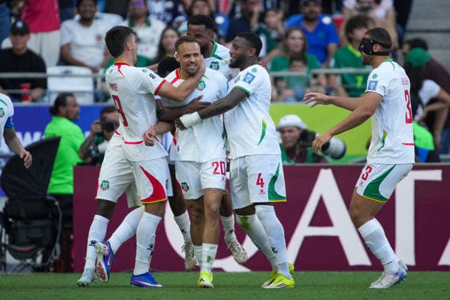 BOLIVIA VS SURINAME - PLAY-OFF COPA MUNDIAL FIFA 2026 - 26 MARZO 2026 Monterrey, Mexico - March 26, 2026: Liam Van Gelderen 20 of Suriname celebrates after scoring his goal with teammates during the FIFA World Cup, WM, Weltmeisterschaft, Fussball 2026 Play-Off Tournament match between Bolivia and Suriname at Estadio BBVA in Monterrey, Mexico. Imago images Straffon Images Luis Licona GUADALUPE NUEVO LEON MEXICO Copyright: xLUISxLICONAx