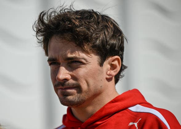 F1 Japanese Grand Prix 2026 - Practice Session SUZUKA, JAPAN MARCH 27: Charles Leclerc of Scuderia Ferrari HP arrives at Suzuka Circuit ahead of the 2026 Japanese Grand Prix on March 27, 2026 in Suzuka, Mie Prefecture, Japan. Suzuka Japan  Copyright: xArturxWidakx originalFilename:widak-f1japane260327_npzsk.jpg