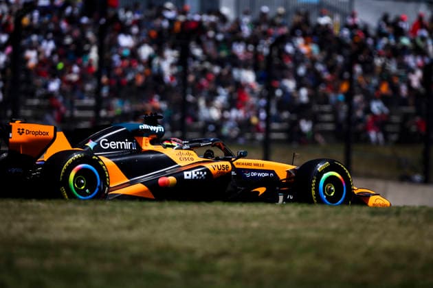 F1 - JAPANESE GRAND PRIX 2026 81 PIASTRI Oscar (aus), McLaren F1 Team MCL40, action during the Formula 1 Japanese Grand Prix 2026, 3rd round of the 2026 Formula One World Championship, WM, Weltmeisterschaft from March 27 to 29, 2026 on the Suzuka Circuit, in Suzuka, Japan - SuzukaJapan  Copyright: xDPPIx