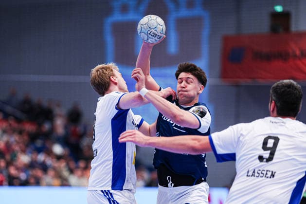 Einar Olafsson (Handball Verein Hamburg, 23), Aron Seesing (Bergischer HC, 49) GER, Handball Sport Verein Hamburg vs. Bergischer HC, Handball, 1. Bundesliga, Spieltag 26, Saison 2025 2026, 26.03.2026 GER, Handball Sport Verein Hamburg vs. Bergischer HC, Handball, 1. Bundesliga, Spieltag 26, Saison 2025 2026, 26.03.2026 Hamburg Copyright: xEibner-Pressefoto MarcelxvonxFehrnx EP_MFN