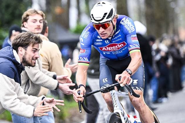 Dutch Mathieu van der Poel of Alpecin-Premier Tech pictured in action during the E3 Saxo Bank Classic one day cycling race, 208,8km from and to Harelbeke, on Friday 27 March 2026. JASPERxJACOBS  x169094932x