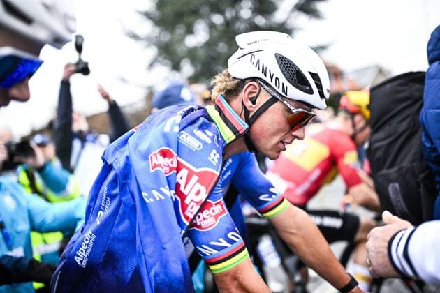 Dutch Mathieu van der Poel of Alpecin-Premier Tech pictured after the E3 Saxo Bank Classic one day cycling race, 208,8km from and to Harelbeke, on Friday 27 March 2026. JASPERxJACOBS  x169097311x