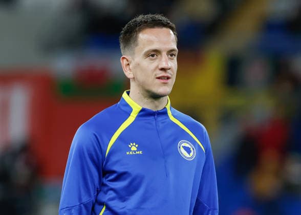 Cardiff, Wales, 26th March 2026. Amir Hadziahmetovic of Bosnia and Herzegovina ahead of the Wales vs Bosnia-Herzegovina FIFA World Cup, WM, Weltmeisterschaft, Fussball European Qualifying play off Semi Final match at the Cardiff City Stadium, Cardiff. Picture credit should read: Cody Froggatt Sportimage EDITORIAL USE ONLY. No use with unauthorised audio, video, data, fixture lists, club league logos or live services. Online in-match use limited to 120 images, no video emulation. No use in betting, games or single club league player publications. SPI_111_CF_Wales_Bosnia SPI-4638-0111
