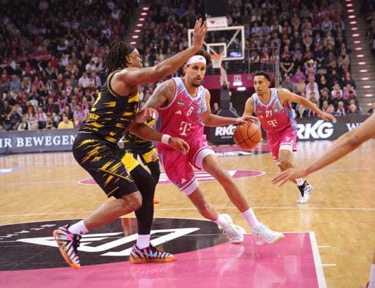 Michael Kessens Telekom Baskets Bonn vs. MHP RIESEN Ludwigsburg 26. Speiltag - Saison 2025 26