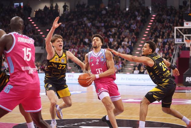 Alijah Comithier Telekom Baskets Bonn vs. MHP RIESEN Ludwigsburg 26. Speiltag - Saison 2025 26